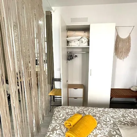 Stone Rose House 나자레