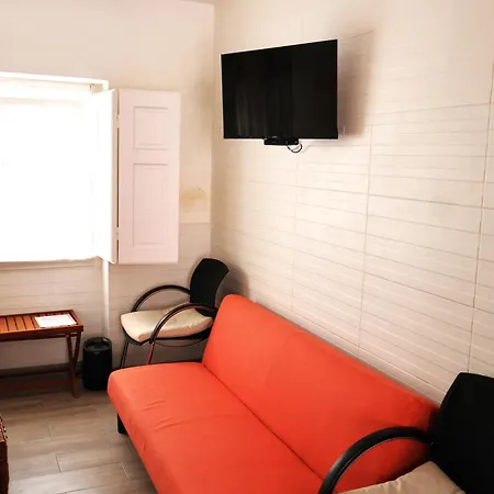 Stone Rose House شقة *